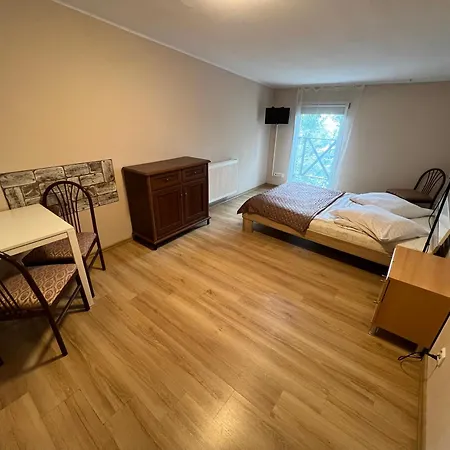 Bed & Breakfast Gosciniec Pod Fura Rösslingen