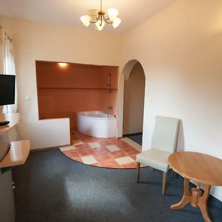 Gosciniec Pod Fura 3*