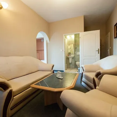 Gosciniec Pod Fura Couette-café 3*