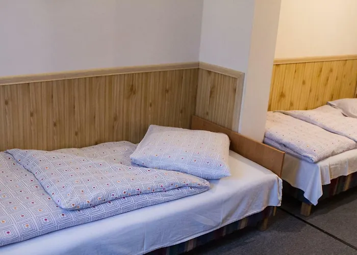 Bed & Breakfast Gosciniec Pod Fura 3*